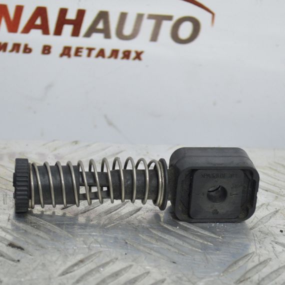 Фіксатор троса КПП Audi A3 2.0 TFSI TDI 2004-... наконечник шток Ауді а3 1K0711761B