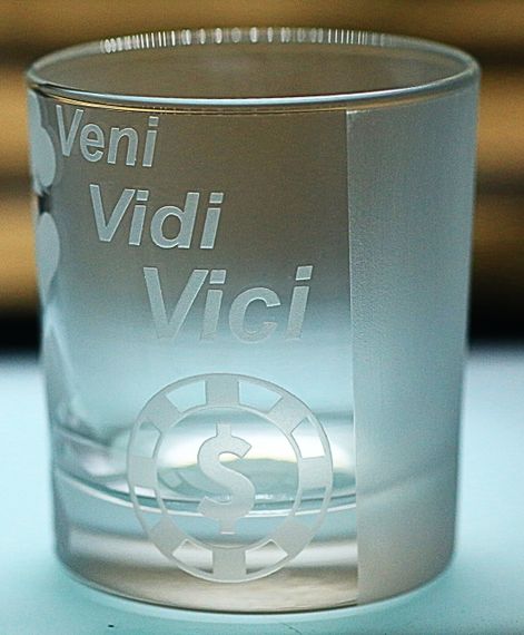 Подарочный стакан 300 мл для виски сока воды с гравировкой Покер матовый | Зображення 2