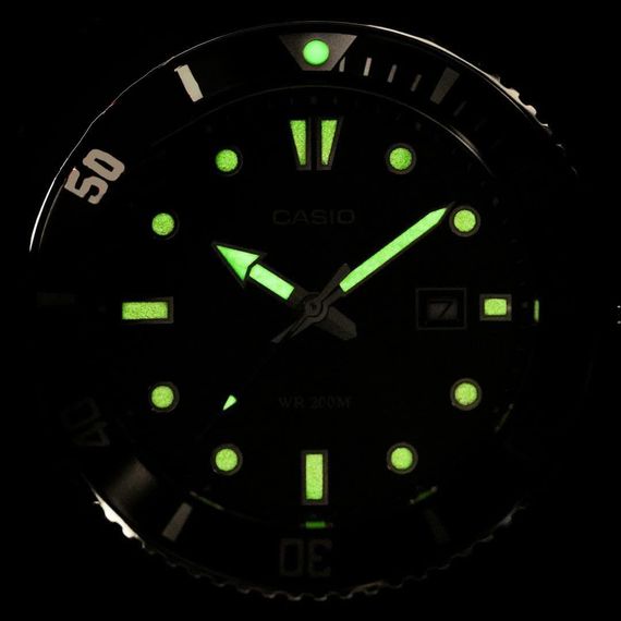 Часы наручные кварцевые мужские водонепроницаемые Casio MDV-107D-1A1V | Зображення 2