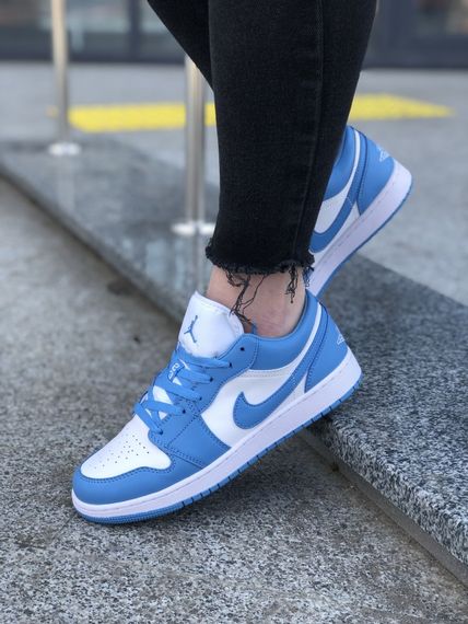 Жіночі кросівки Nike Air Jordan 1 Low | Зображення 1