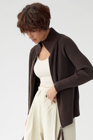 Кардиган в рубчик на блискавці - темно-коричневий цвет, ONE SIZE (є розміри) | Зображення 4