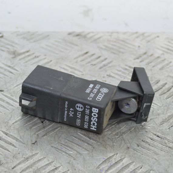 Реле свічок накалу Seat Alhambra Altea Cordoba Ibiza Leon Toledo Сеат 038907281D 0281003038