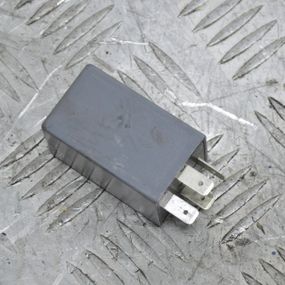 Реле обігрівач заднього скла Ford Transit 2000-2006 Реле підігріву заднього вікна Форд Транзит 88AG18C641AB