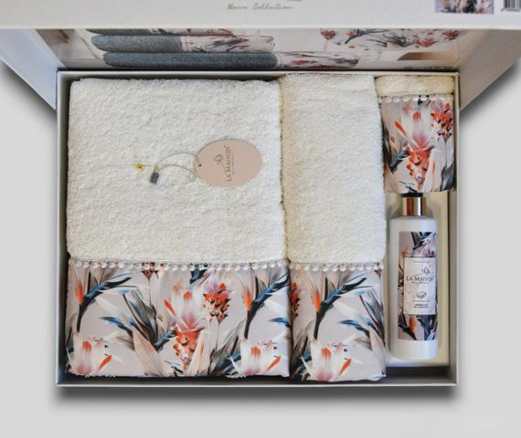 Подарочный набор полотенец La Maison, 3 шт. с ароматом  Della Ekru | Зображення 2