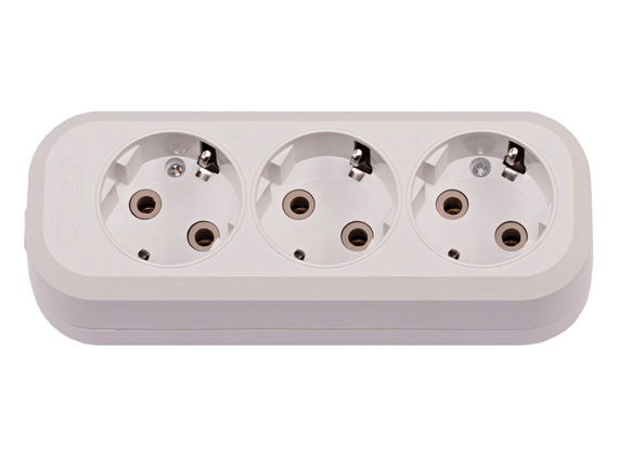 Колодка 3 гнезда с заземлением Leon Ny95000065