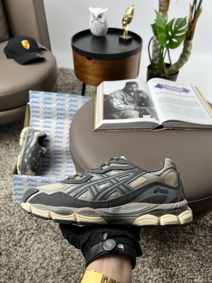 Чоловічі кросівки ASICS Gel-NYC Beige Grey Brown весна / осінь A3483 42 | Зображення 6