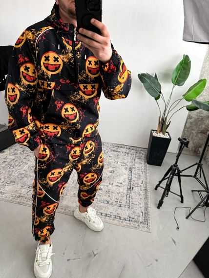 Костюм