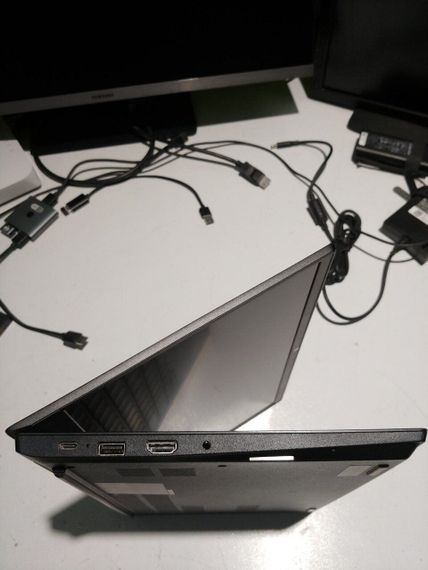 Ноутбук Б-класс Lenovo ThinkPad E14 Gen 2 / 14" (1920x1080) IPS / AMD Ryzen 5 4500U (6 ядер по 2.3 - 4.0 GHz) / 8 GB DDR4 / 120 GB SSD / AMD Radeon RX Vega 6 Graphics / WebCam / Windows 11 б/у | Зображення 5