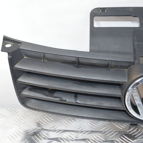 Решітка радіатора VW Volkswagen Polo IV 9N чорна 2001-2009 Фольксваген Поло 6Q0853651C | Зображення 1