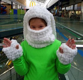 Зимовий дитячий комплект — шапка-балаклава та мітенки