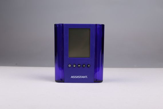 Настільний годинник з будильником Assistant AH-1050 violet контейнер для ручок | Зображення 1