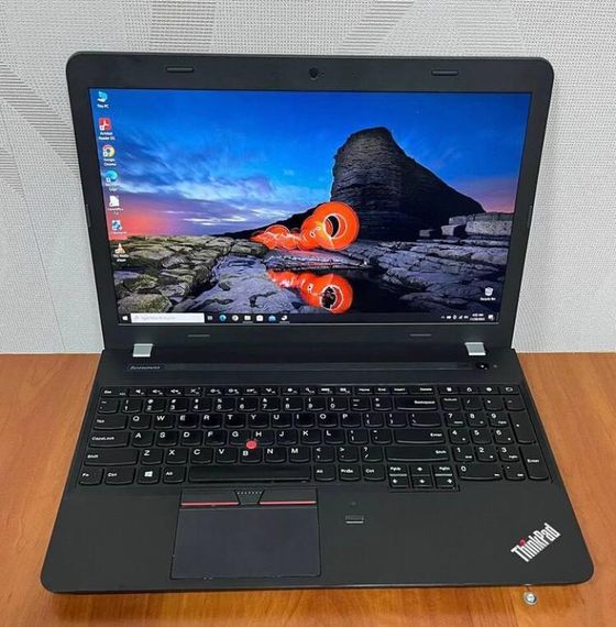 Ноутбук Lenovo ThinkPad E560 Core i7-6500U + 16GB + 256GB SSD + Radeon R7 Б/В