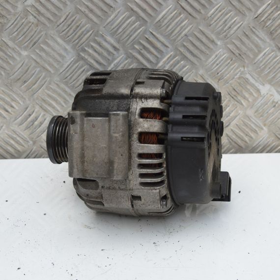 Генератор 180A 14V BMW E90 E91 E92 E93 2005-2013 Генератор БМВ е90 е91 е92 е93 7521178 | Зображення 1