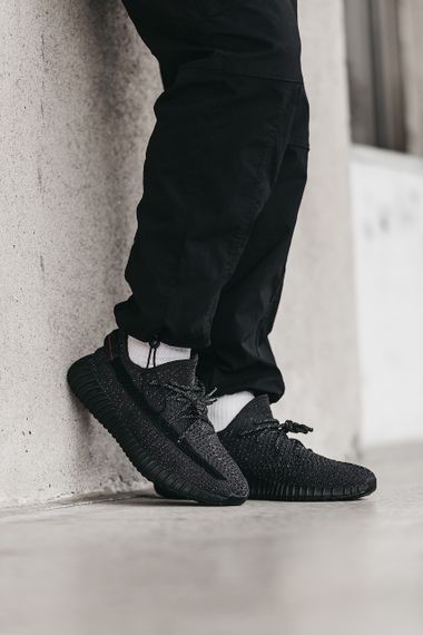 Кроссовки Yeezy Boost 350 v2 Black (Шнурки рефлектив) , Вьетнам 0001 42 | Зображення 5