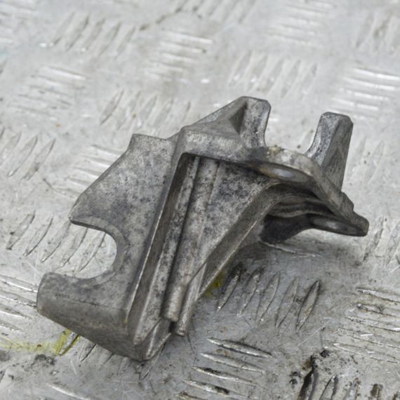 Тримач троса КПП Renault Clio III 2005-2012 Кронштейн кріплення троса коробки передач Рено Кліо 8200376452 | Зображення 2