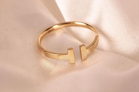 Женское кольцо Tiffany из желтого золота 21.5 | Зображення 3