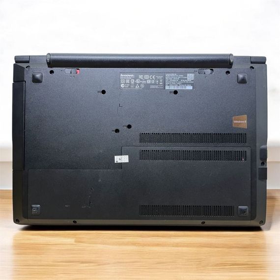 Ноутбук Б-класс Lenovo B50-30 / 15.6" (1366x768) TN / Intel Celeron N2840 (2 ядра по 2.16 - 2.58 GHz) / 4 GB DDR3 / 500 GB HDD / Intel HD Graphics / WebCam б/у | Зображення 4