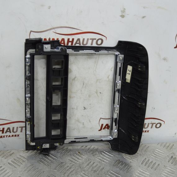 Рамка центральної консолі Kia Sorento 2006-2009 рестайл Рамка центральної панелі Кіа Соренто 201004332 | Зображення 3