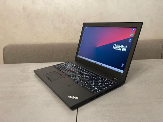 Ноутбук Lenovo ThinkPad T550 / 15.6" (1920x1080) TN / Intel Core i5-5300U (2 (4) ядра по 2.3 - 2.9 GHz) / 16 GB DDR3 / 256 GB SSD / Intel HD Graphics 5500 / WebCam / Fingerprint б/у + Подарок Проводная мышь / USB | Зображення 5