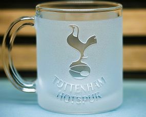 Подарочная стеклянная чашка для чая и кофе 320 мл с  гравировкой лого футбольного клуба  ФК Тотенхэм Хотспур