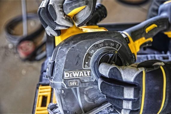 Штроборез аккумуляторный бесщёточный 125*22,23мм DeWALT DCG200NT | Зображення 4