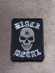 Шеврон череп