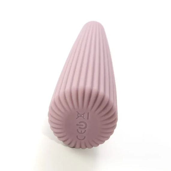 Вібратор для клітора Sweet Em Cone у формі конуса, ребристий, фіолетовий, 12,8 × 3,8 см Sex Aura | Зображення 3