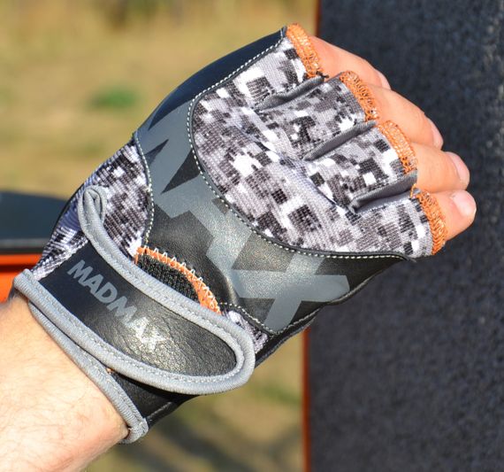 Рукавички для фітнесу MadMax MFG-831 Mti 83.1 Grey/Digital Camo S | Зображення 1