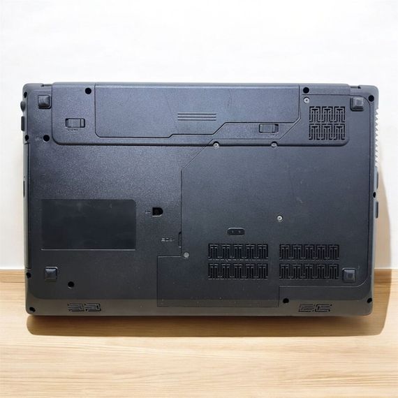 Ноутбук Lenovo G570 / 15.6" (1366x768) TN / Intel Core i3-2350M (2 (4) ядра по 2.3 GHz) / 4 GB DDR3 / 120 GB SSD / AMD Radeon HD 6370M, 1 GB GDDR3, 128-bit / WebCam б/в | Зображення 5