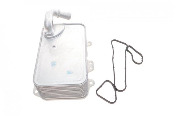 Радіатор масляний Audi A4 A6 Q7 VW Touareg Porsche Cayenne Panamera 3.0TDI 07- теплообмінник  03003405