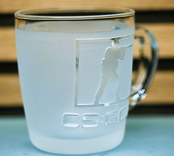 Скляна чашка 350 мл CS GO з гравіюванням подарунок для геймера ігрова кружка КС ГО | Зображення 1