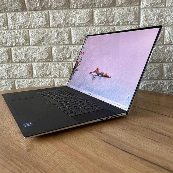 Ноутбук Сенсорний Dell XPS 9720 17.3" 4K i9 12900HK 16Gb SSD 512Gb RTX 3060 Б/В | Зображення 3