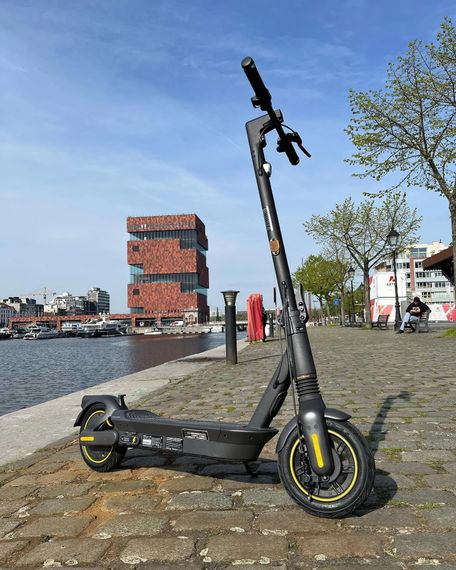 Електро Самокат MAX-G30 XPRO 350 Вт, до 30 км ходу (44603-MAX-G30_15192) | Зображення 3