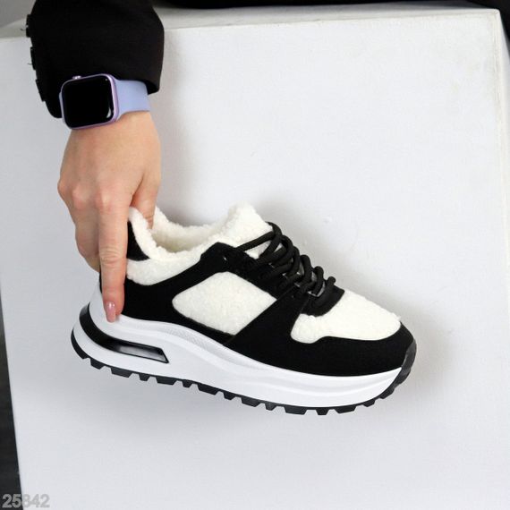 Молодіжні теплі чарівні чорно-білі кросівки шок-ціна | Зображення 8