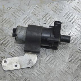 Водяний насос Mercedes Vito W202 W210 W903 W904 1993-2015 Помпа водяна Мерседес 0018351364