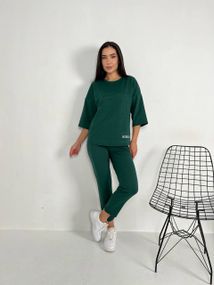 Женский спортивный прогулочный костюм с укороченными штанами NB24003 зеленый (бутылка), размер 42/44