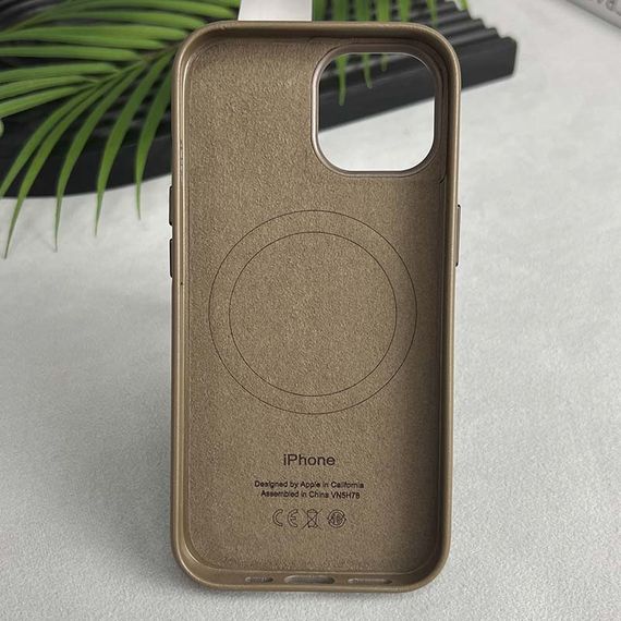 Шкіряний чохол Leather Case (AAA) with MagSafe and Animation для Apple iPhone 15 (6.1") | Зображення 1