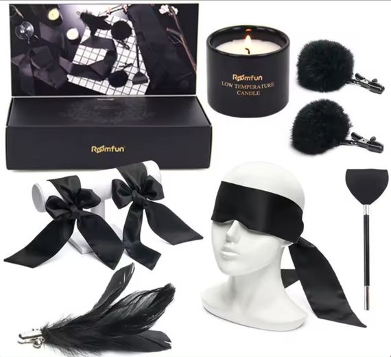БДСМ набір "Set love", колір чорний, пов'язка на очі, наручники, щіточка, стек, свічка, затискачі для сосків Sex Aura