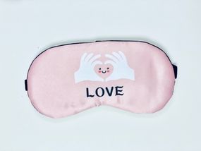 Маска для сна Love