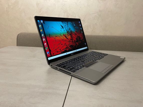 Ультрабук Dell Latitude 5510 / 15.6" (1920x1080) IPS / Intel Core i7-10610U (4 (8) ядра по 1.8 - 4.9 GHz) / 16 GB DDR4 / 256 GB SSD M.2 / Intel UHD Graphics / WebCam б/у + Подарок Проводная мышь / USB | Зображення 4