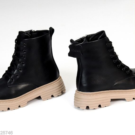 Чорні зимові черевики берці натуральна шкіра на бежевій підошві | Зображення 1