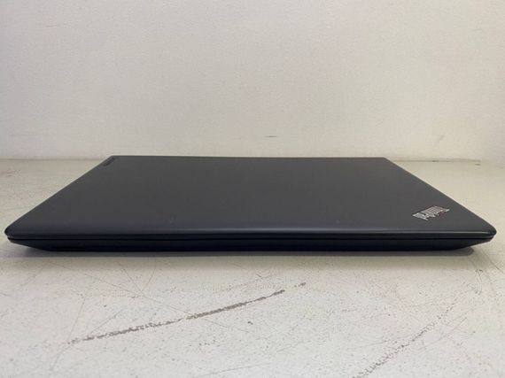 Ноутбук Lenovo ThinkPad E570 / 15.6" (1920x1080) IPS / Intel Core i3-7100U (2 (4) ядра по 2.4 GHz) / 8 GB DDR4 / 128 GB SSD / Intel HD Graphics 620 / WebCam / DVD-ROM б/у + Подарок  Умная интерактивная зубная щетка Colgate Connect M1 / Bluetooth | Зображення 4