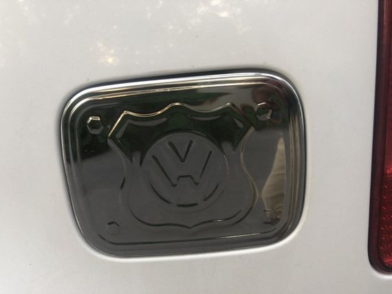 Накладка на бак (нерж) Carmos - Турецька сталь для Volkswagen Caddy 2004-2010 рр | Зображення 2