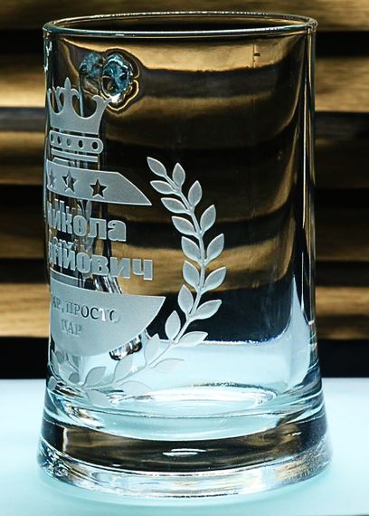 Подарунковий іменний келих для пива 670 мл з гравіюванням імені | Зображення 4