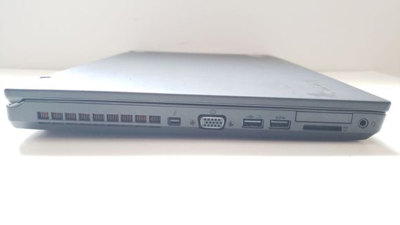 Ноутбук Lenovo ThinkPad W540 / 15.6" (1920x1080) IPS / Intel Core i7-4800MQ (4 (8) ядра по 2.7 - 3.7 GHz) / 16 GB DDR3 / 512 GB SSD / nVidia Quadro K1100M, 2 GB GDDR5, 128-bit / WebCam б/у | Зображення 3