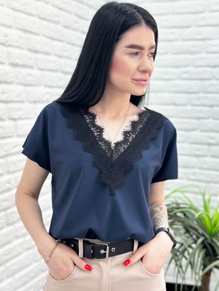 Женская летняя легкая блузка софт с коротким рукавом и кружевом GF4717 цвет синий, размер 42/44 | Зображення 1