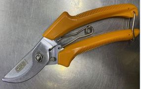 Секатор обвідний 200 мм із пружиною СІЛА