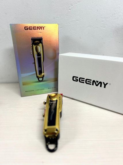 Машинка для стрижки волос Geemy GM-8015 вибрационная с насадками 3-6-10-13 мм | Зображення 4