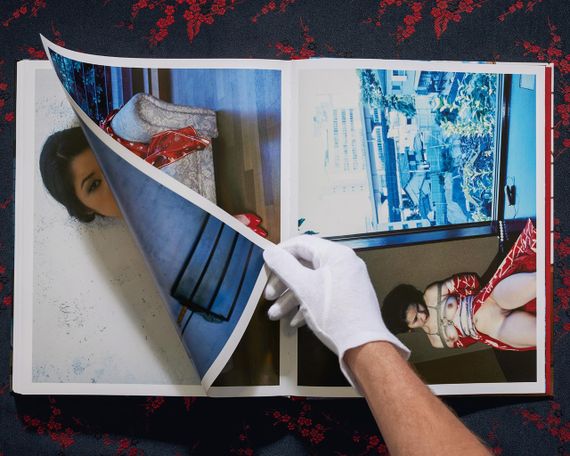 Книги з фотографії Нобуєсі Аракі Araki. Bondage Фотоальбоми відомих фотографів, книги для фотографів | Зображення 7