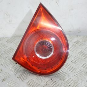 Ліхтар верхній задній лівий Volkswagen Golf V 2003-2009 Ліхтар внутрішній кришки багажника Фольксваген 1K6945107C